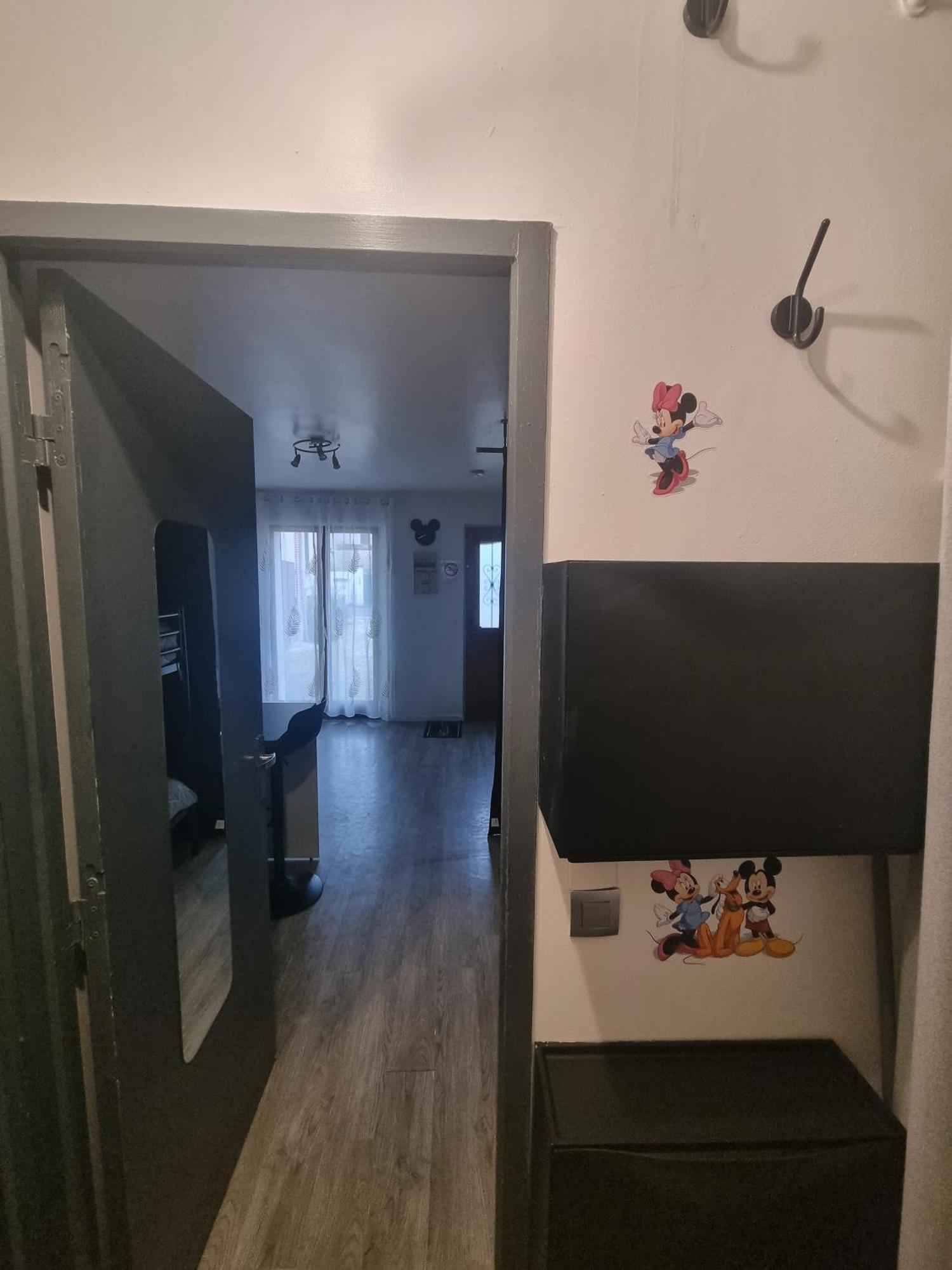 Studio A 2 Pas De Disneyland Esbly Ngoại thất bức ảnh